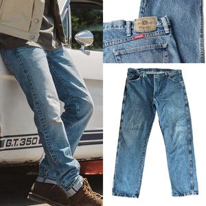 Men’s‎ Vintage 90s Style Wrangler Relaxed Fit Straight Leg Mid-Wash Denim Jeans